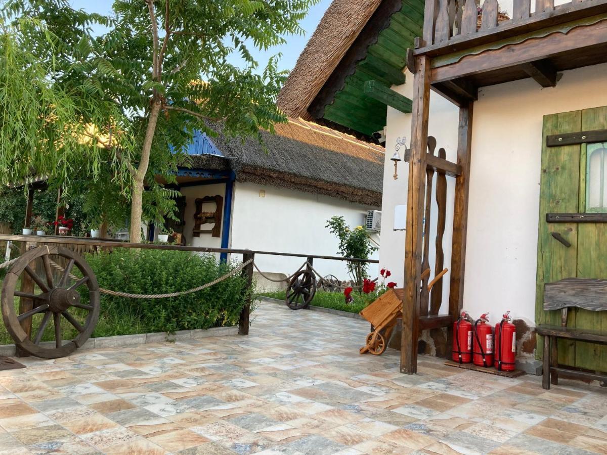 Casa Soarelui Hotel Murighiol Exterior photo
