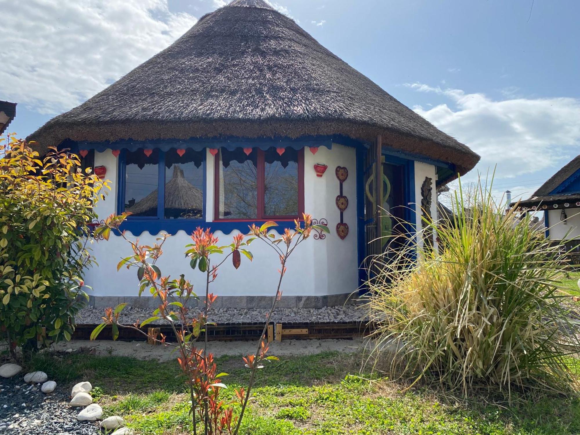 Casa Soarelui Hotel Murighiol Exterior photo